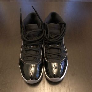 Air Jordan 11 space jam